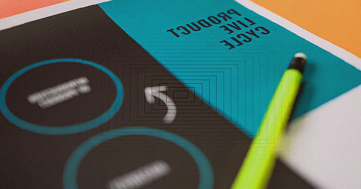 Colorful pie charts on paper with office supplies on a desk, illustrating financial data analysis. — Foto: RDNE Stock project / Pexels